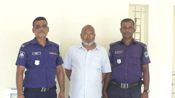 বেনাপোল ইমিগ্রেশনে কৃষকলীগ নেতা গ্রেফতার